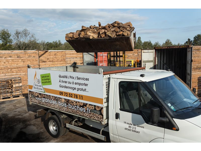 Rangement moderne pour pellets de bois 55kg à Lyon - Granule Box